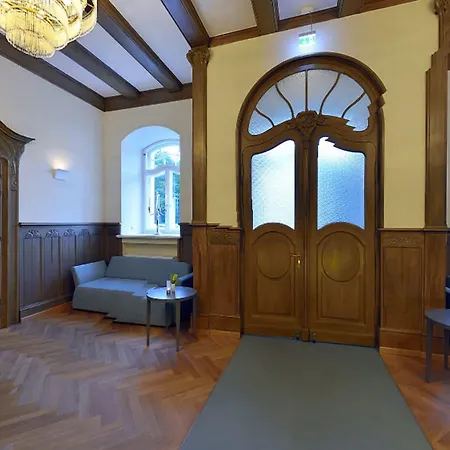 拉本斯泰因城堡酒店 4* 开姆尼茨