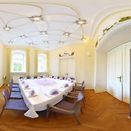 Schloss Rabenstein מלון
