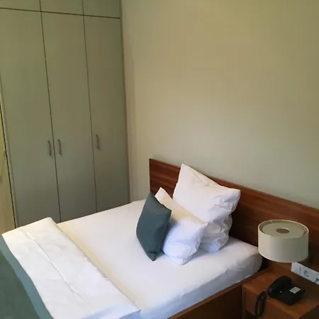 Schloss Rabenstein מלון 4*