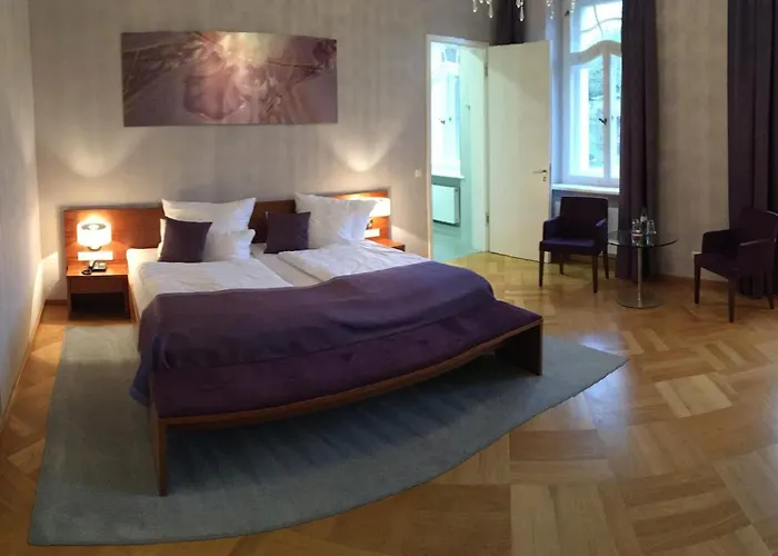 Schloss Rabenstein 4*